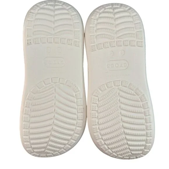 Crocs Classic Crush Clogs In White, Size M8 W10 WORN ONCE - Picture 8 of 10